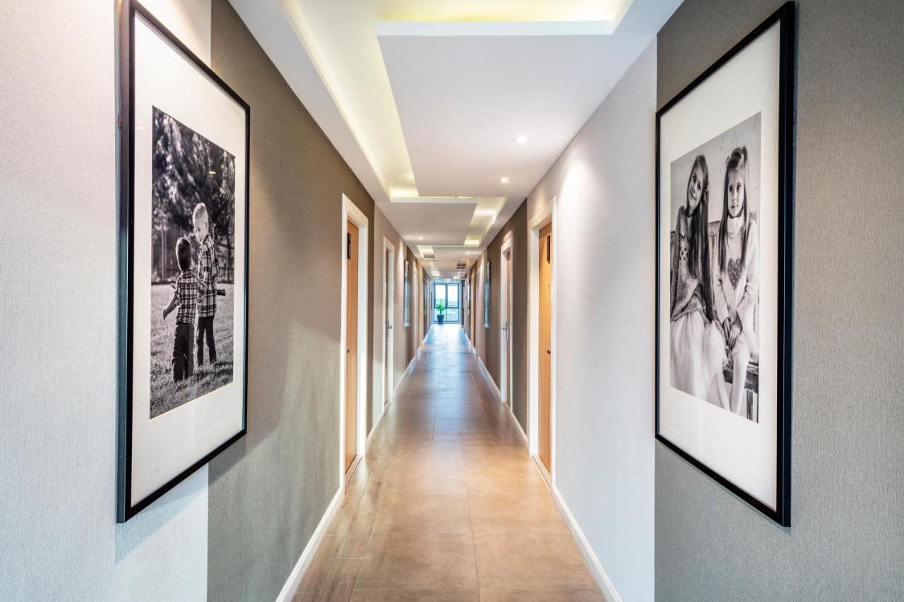 Narra Hotel Bangkok Exterior photo