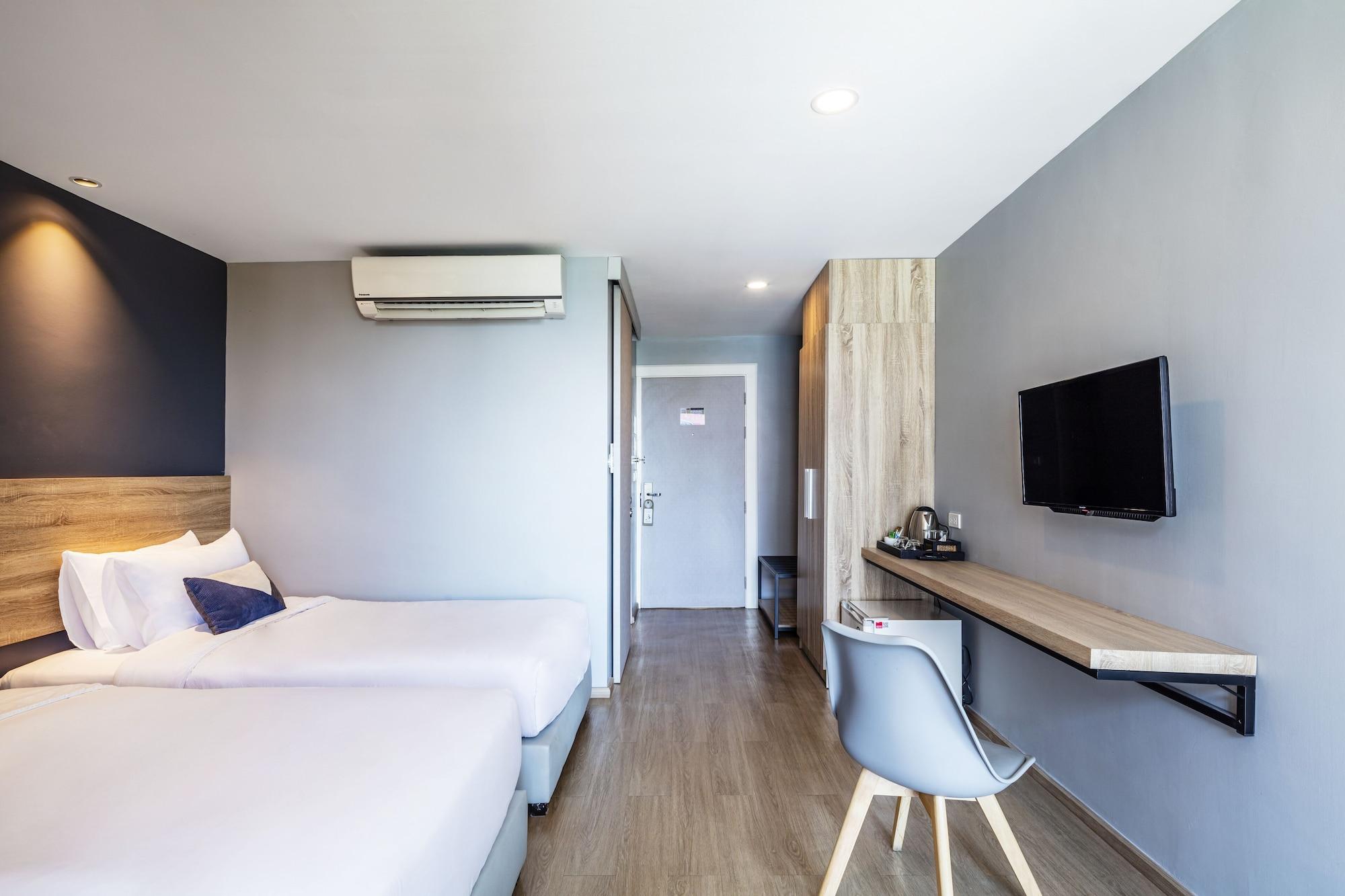Narra Hotel Bangkok Exterior photo
