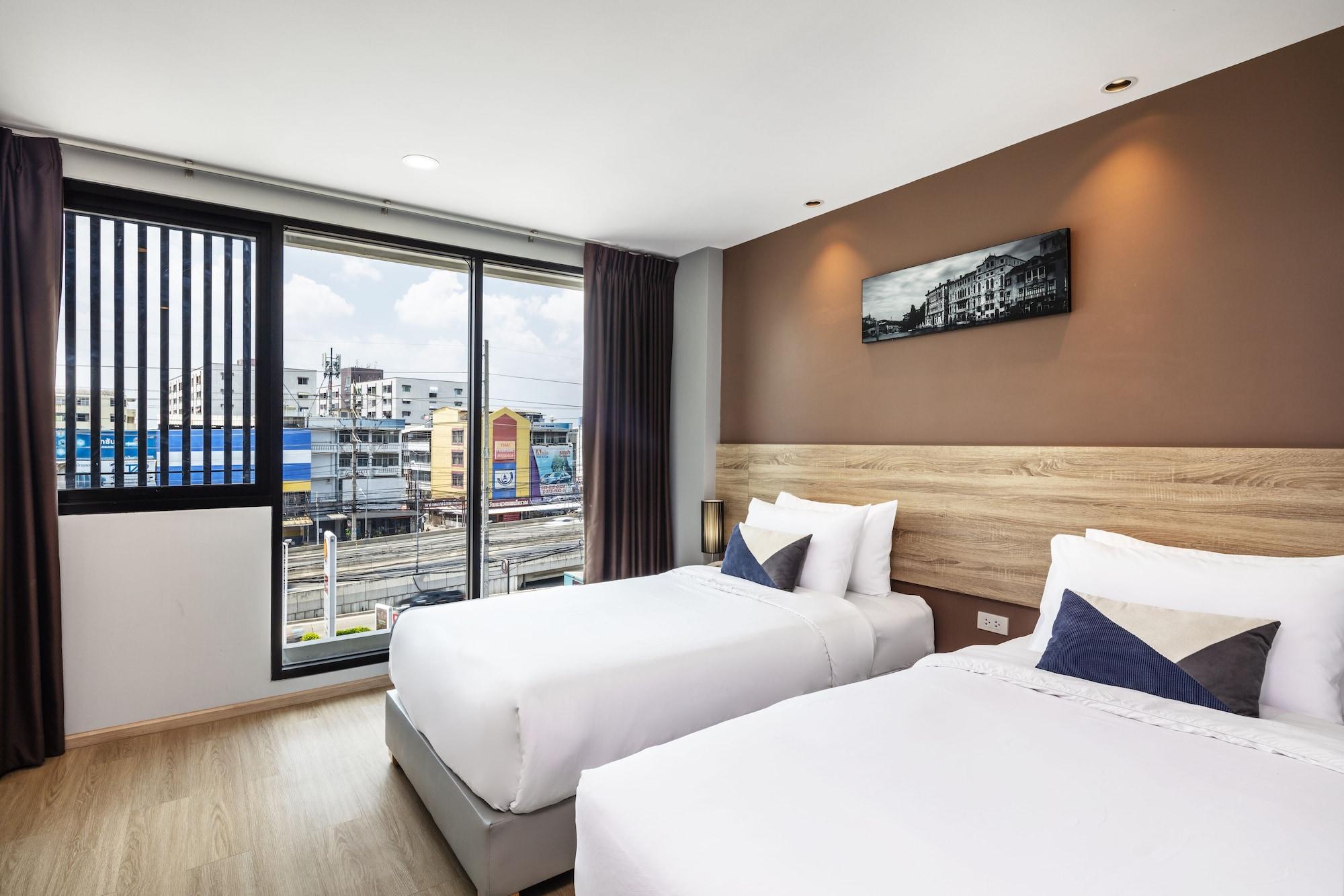 Narra Hotel Bangkok Exterior photo