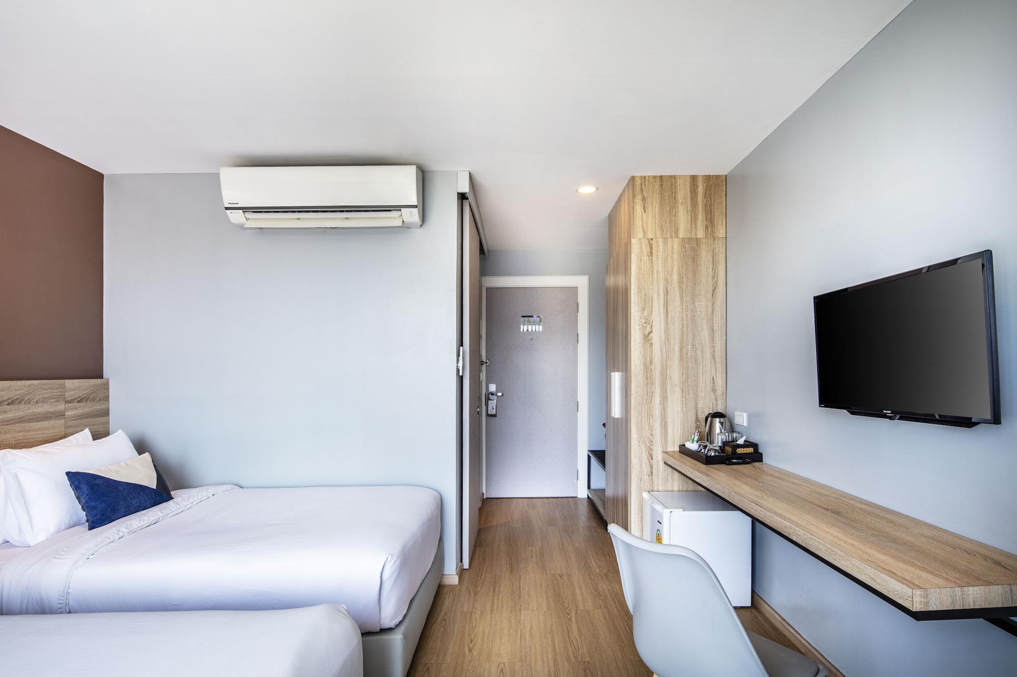 Narra Hotel Bangkok Exterior photo
