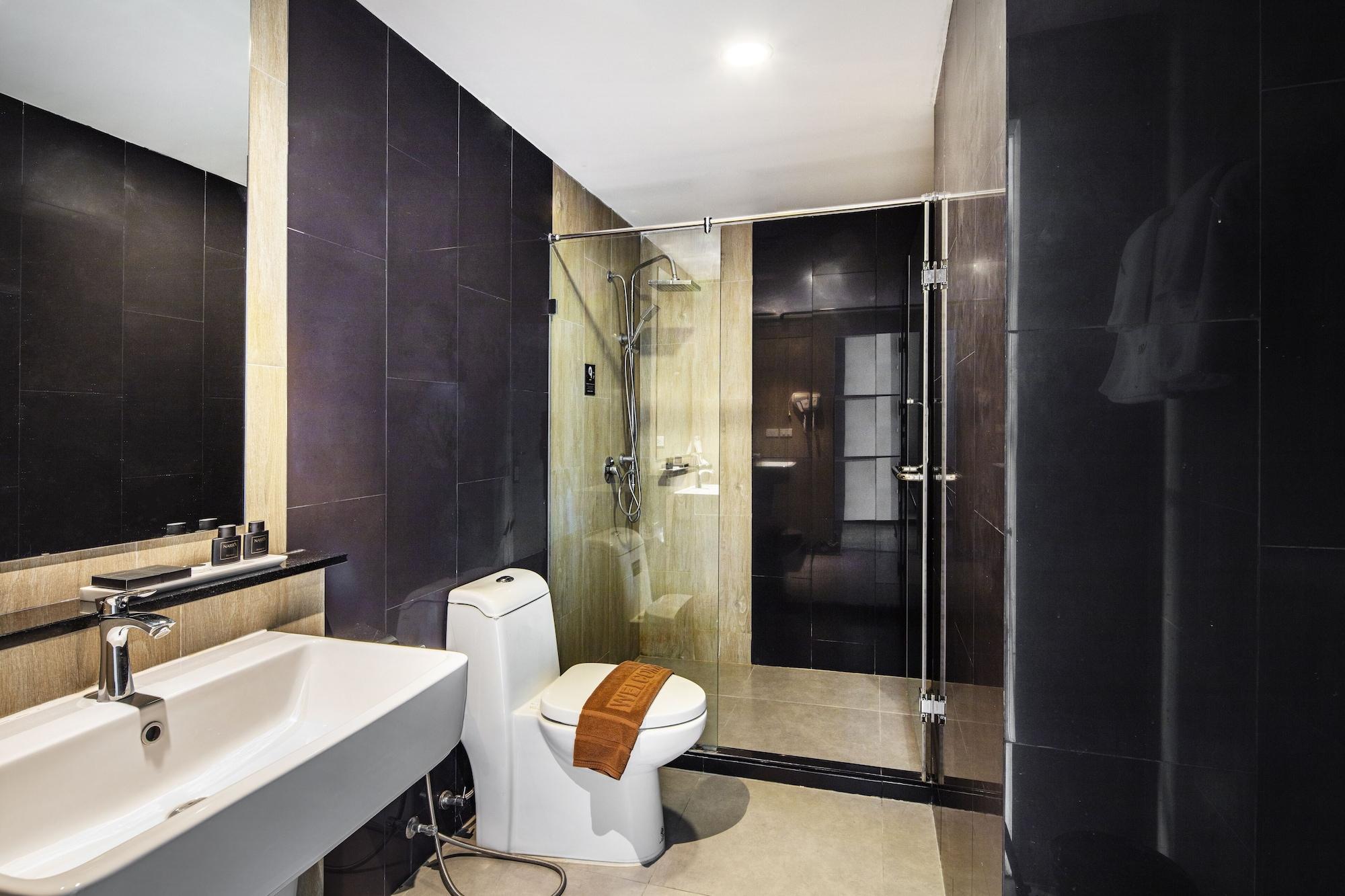 Narra Hotel Bangkok Exterior photo